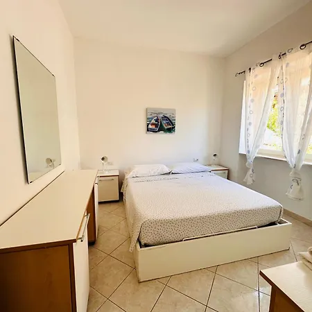 公寓 Bilocale Sunlight 圣特雷莎加卢拉